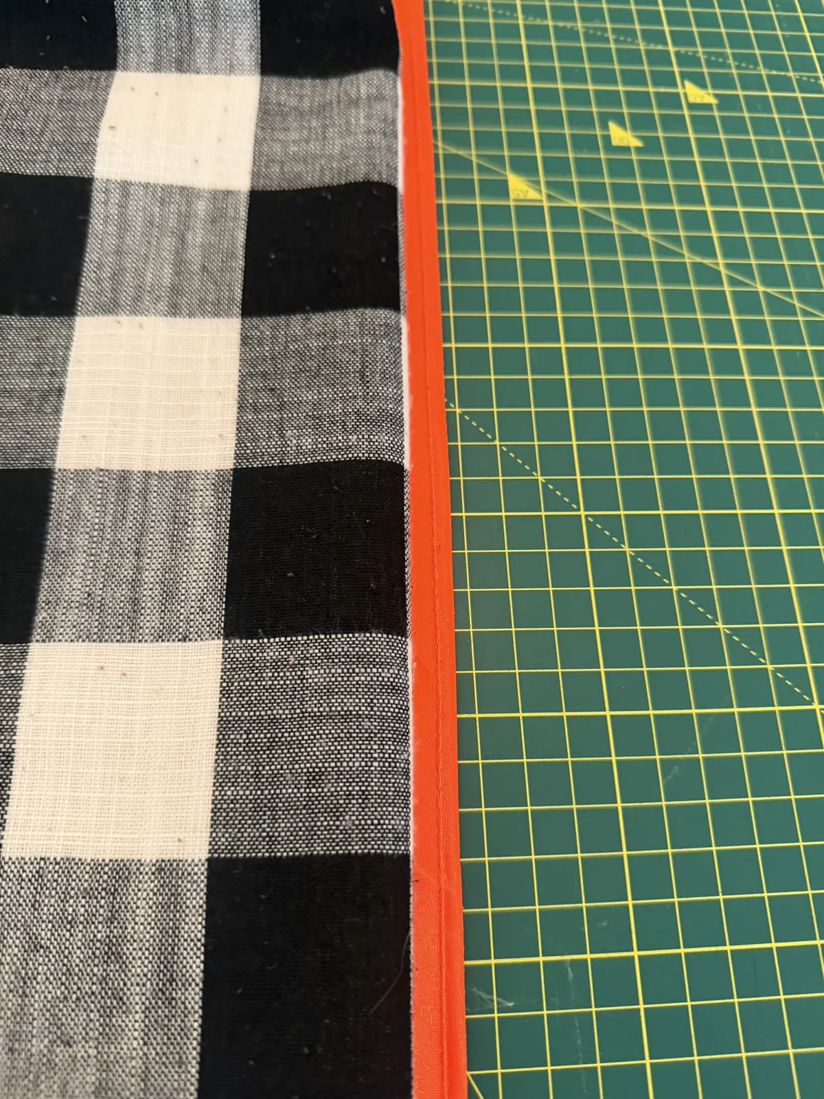 Black / Orange
